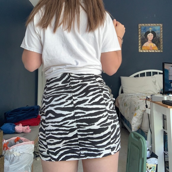 Sold - Picture 3 of 3